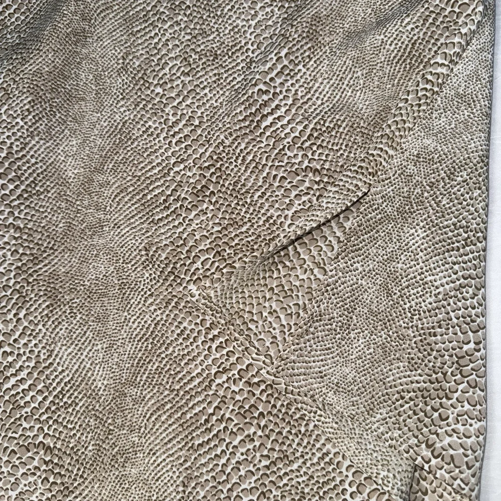 Maggie Barnes Buttoned Down Tunic Top Animal Print Size 32W Casual Brown/White - Picture 6 of 9